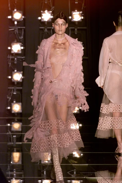 Look 37